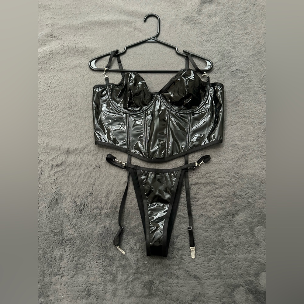 Fashion Nova Beg For It Bustier Garter Latex 2 Piece Set Black *BNWT*